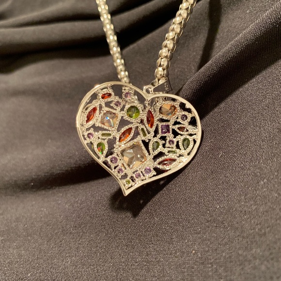 Silver heart on 17-18” chain with multicolored stones. Excellent condition - Picture 6 of 6